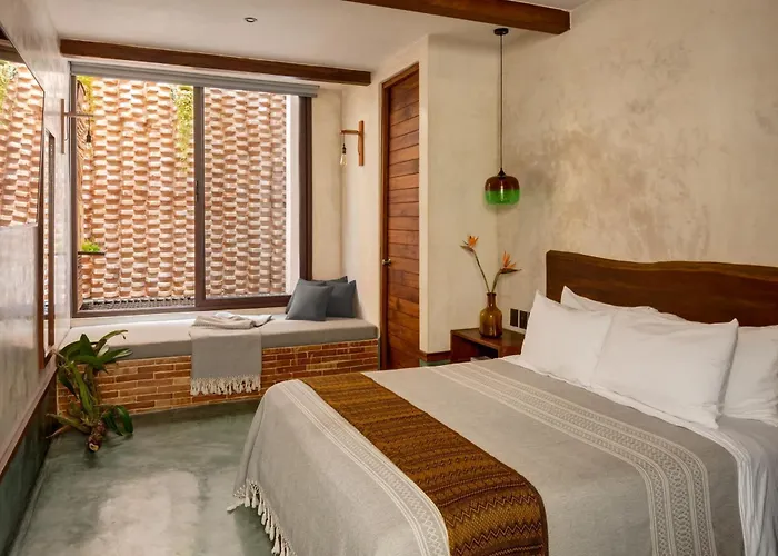 Fantastic 6br Luxury Penthouse 12ppl Rooftop Pool & Bathtub